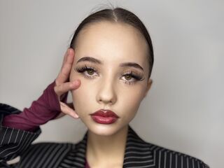 nude camgirl photo KileyConstantin