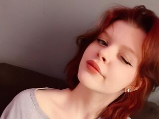 sexy webcam girl KiraCurt