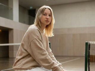 beautiful camgirl KrystenHines