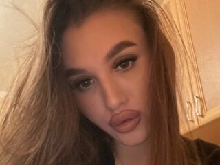 naked cam KyraVictorine