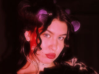 chat room webcam photo LarondaSuitt