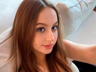 naked webcamgirl video LaurenSaintie