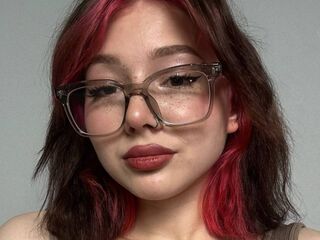 hot chat room LessyGrayce