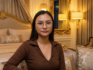 camwhore masturbating with dildo LeticiaHinkley