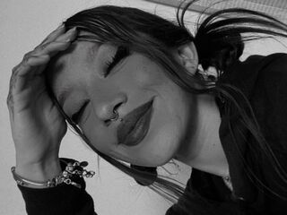 fingering girl chatroom LiaThom