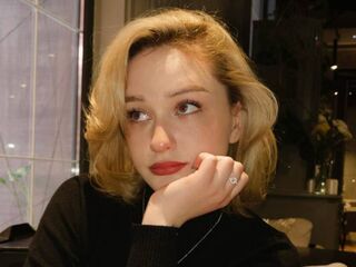 sex chat LilithYongi
