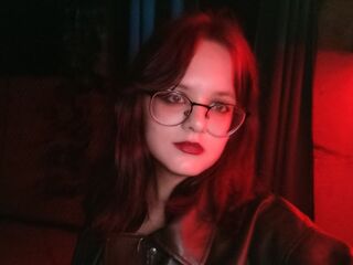 masturbating camgirl LinaSeressa