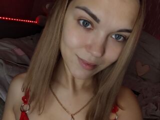 cam girl playing with sextoy LisaSnowy