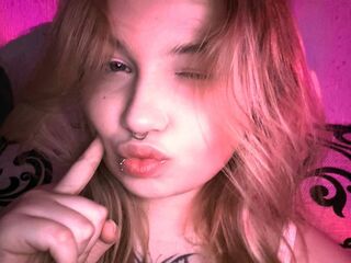 nude web cam LucileSharples