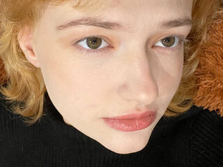 naughty cam girl LunaBeans