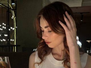 adult cam sex show LuxeLina
