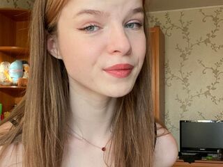 naughty cam girl masturbating LynetAckerman