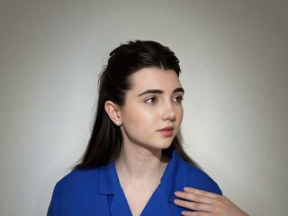 beautiful camgirl LynnetteTrenor