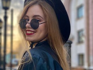 dirty cam MaiaOshman