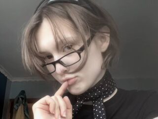 webcam strip tease show MalvinaGreif