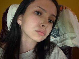 masturbating webcamgirl MargaretGuss