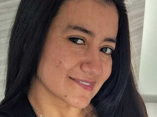 cam girl showing tits MariaSoler