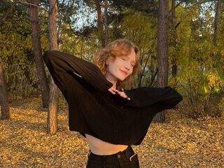 topless webcamgirl MarilynVoss