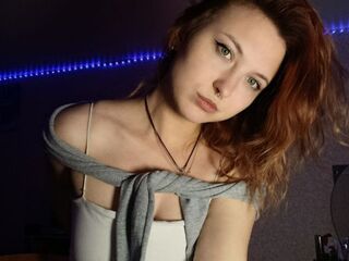 cam girl fingering MaudieTuttle