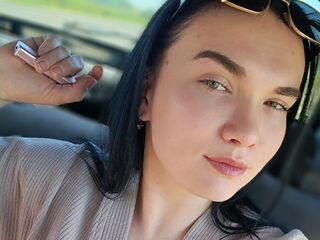 camslut masturbating MelindaHeid