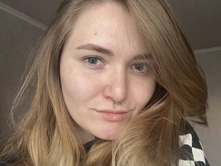 camgirl playing with vibrator MissBrooksy
