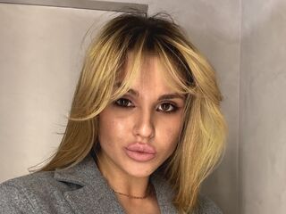 adult chatroom NayaMorel