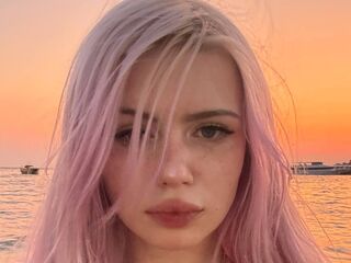 Kinky webcam NelidaTidd