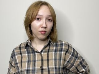 naughty camgirl masturbating with vibrator NidaSimerly