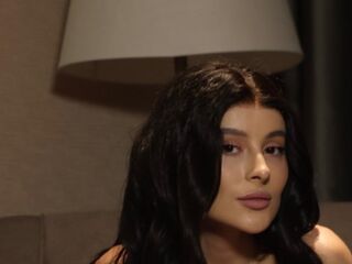 cam whore live OssieZoumis