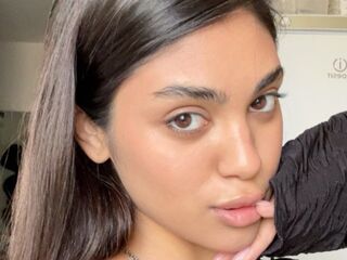 camwhore fingering pussy PhebeOrford