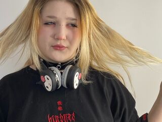 sexy webcamgirl PilarVanhee