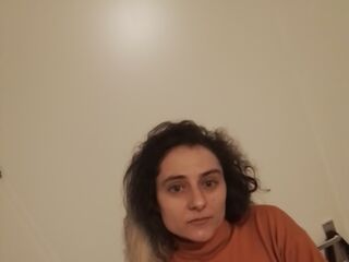 sexy webcamgirl PisicutaCalient