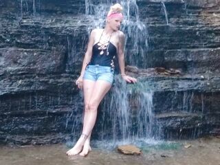 cam girl masturbating with sextoy RachealDraco