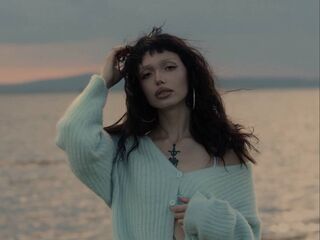 nude webcam girl RavenRomo
