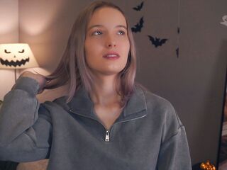 girl sex cam RessieKaua