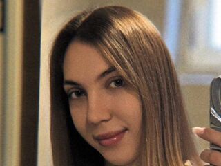 girl fingering pussy SammieKroh