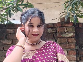 hot strip tease show SaraAlisk