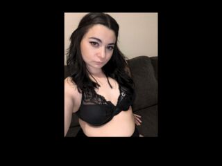 camslut topless SashaMaroon