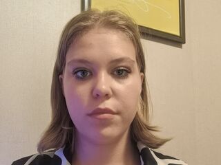 jasmin camgirl chatroom SaturninaLeavitt