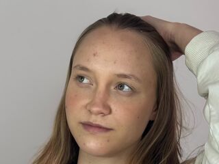 girl topless chat SharriDougan