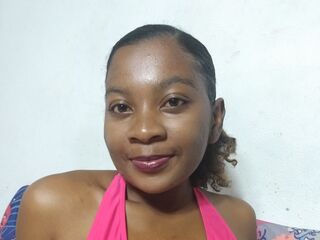 webcam babe chatroom SoalyEvelyne