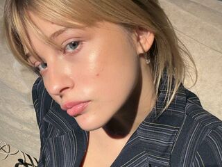 hot girl live cam SoledadMadon