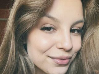 hot webcam SunnivaHastey