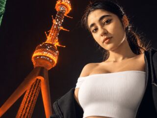 fingering webcamgirl picture TessieFardo