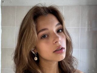 cam girl masturbating with vibrator WhitneyEsse