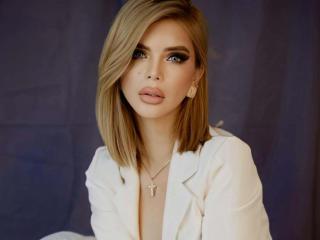 HotCumAdriana69x
